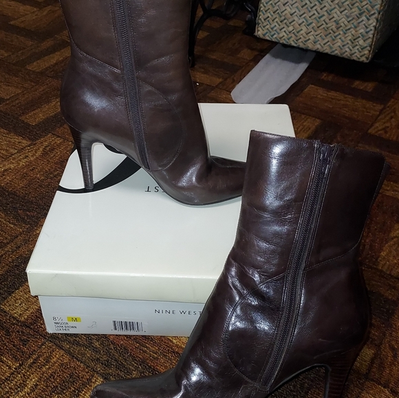 Nine West Ankle Boots - Picture 4 of 8